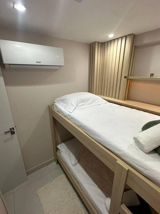 Apto Em A 50m Da Praia Apartamento *